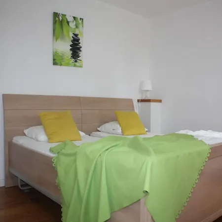 בית נופש Bovigny With Cinema