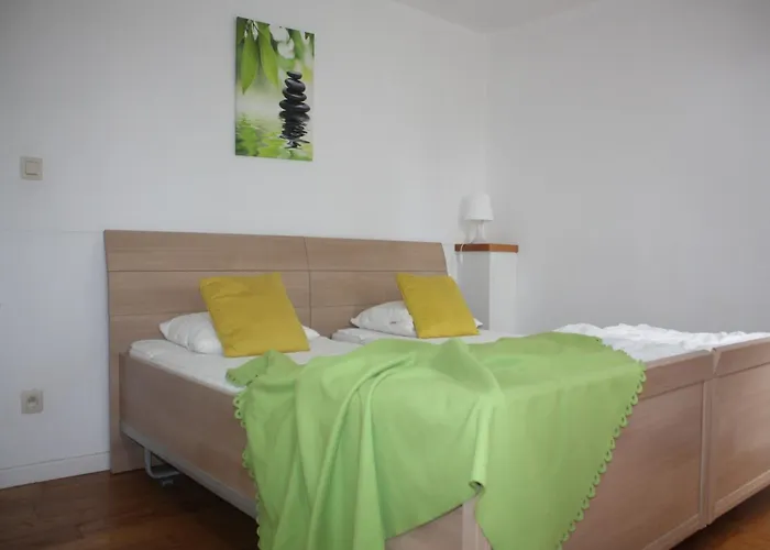 בית נופש Bovigny With Cinema