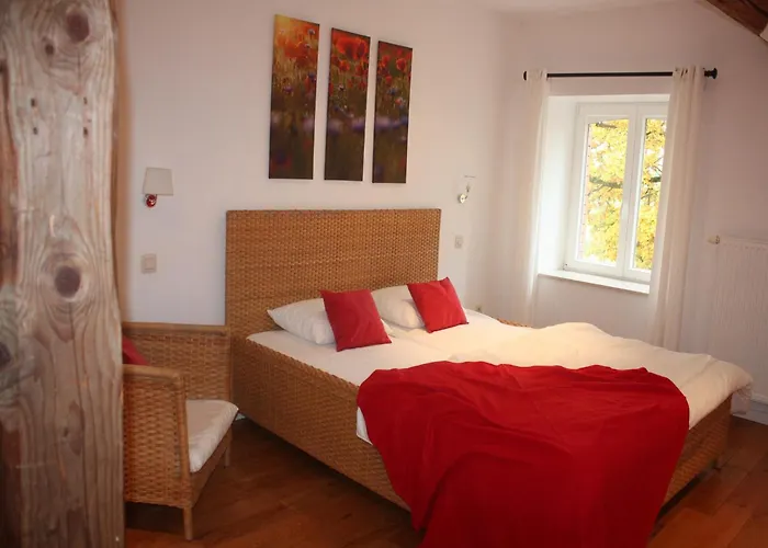 Bovigny With Cinema בית נופש Cierreux