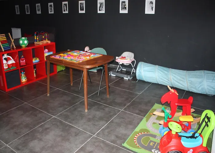 בית נופש Bovigny With Cinema